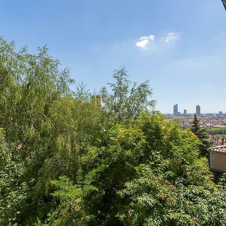 Sur Les Hauteurs Du Vieux Lyon Luaran gambar